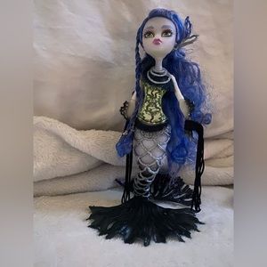 Monster High - Freaky fusion Siren von Boo doll
